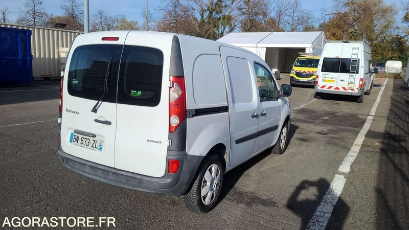 Renault Kangoo - 2011 - 135179kms - BN673ZL - Små skåpbil: bild 2 Renault Kangoo - 2011 - 135179kms - BN673ZL - Små skåpbil: bild 2