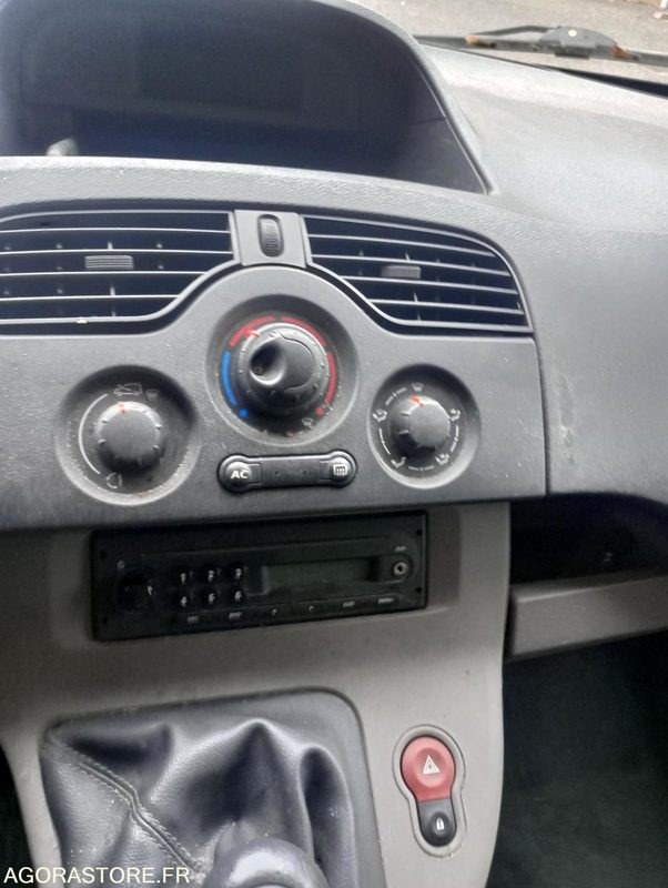 Renault Kangoo 6CV 136506 kms 2009 - Små skåpbil: bild 5 Renault Kangoo 6CV 136506 kms 2009 - Små skåpbil: bild 5