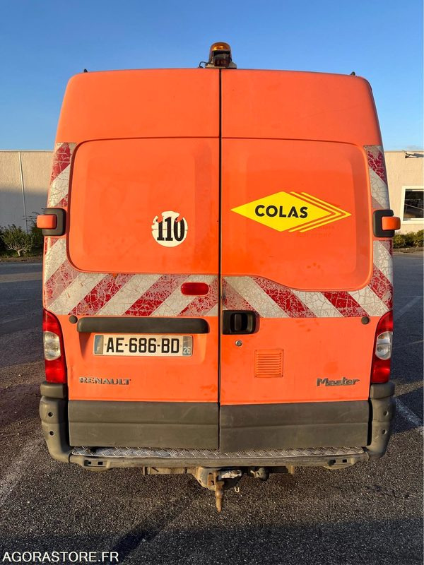 Renault Master - 2009 - 291495kms (P1507876) - Skåpbil: bild 2 Renault Master - 2009 - 291495kms (P1507876) - Skåpbil: bild 2