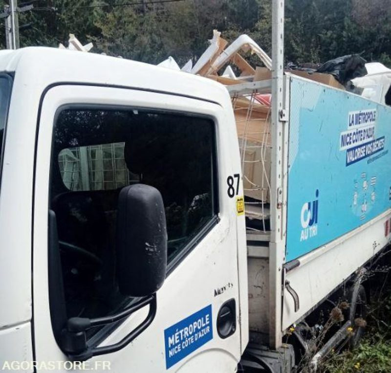 Renault Maxity - Véhicule plateau - Skåpbil: bild 2 Renault Maxity - Véhicule plateau - Skåpbil: bild 2