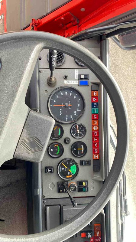 Renault Midliner 210 - Släck/ Räddningsvagn: bild 5 Renault Midliner 210 - Släck/ Räddningsvagn: bild 5