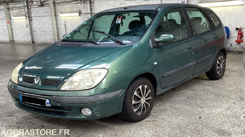 Renault Scenic 1.6 16V - Motorcykel: bild 3 Renault Scenic 1.6 16V - Motorcykel: bild 3