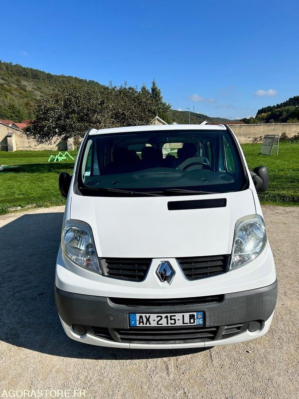 Renault Trafic 2 - 2010 - 141000 kms - Minibuss, Persontransport: bild 2 Renault Trafic 2 - 2010 - 141000 kms - Minibuss, Persontransport: bild 2