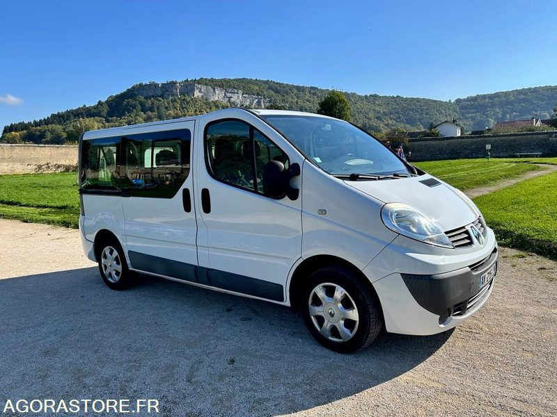 Renault Trafic 2 - 2010 - 141000 kms - Minibuss, Persontransport: bild 1 Renault Trafic 2 - 2010 - 141000 kms - Minibuss, Persontransport: bild 1