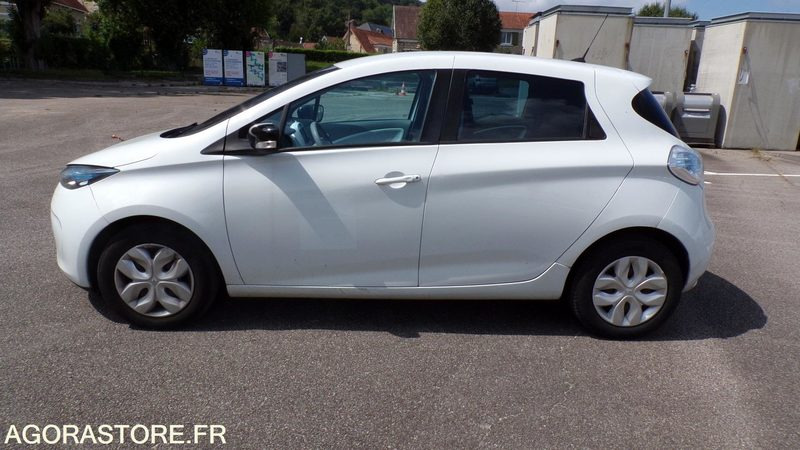 Renault Zoe DP-443-XL (BP) - Personbil: bild 1 Renault Zoe DP-443-XL (BP) - Personbil: bild 1