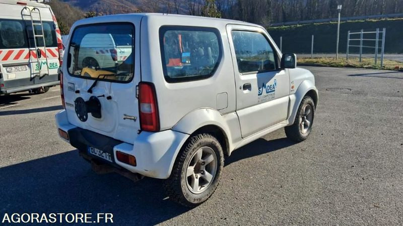 SUZUKI Jimny 4x4 GO - 2010 - 337758km - SUV: bild 3 SUZUKI Jimny 4x4 GO - 2010 - 337758km - SUV: bild 3