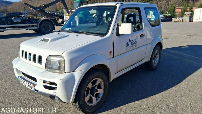 SUZUKI Jimny 4x4 GO - 2010 - 337758km - SUV: bild 2 SUZUKI Jimny 4x4 GO - 2010 - 337758km - SUV: bild 2