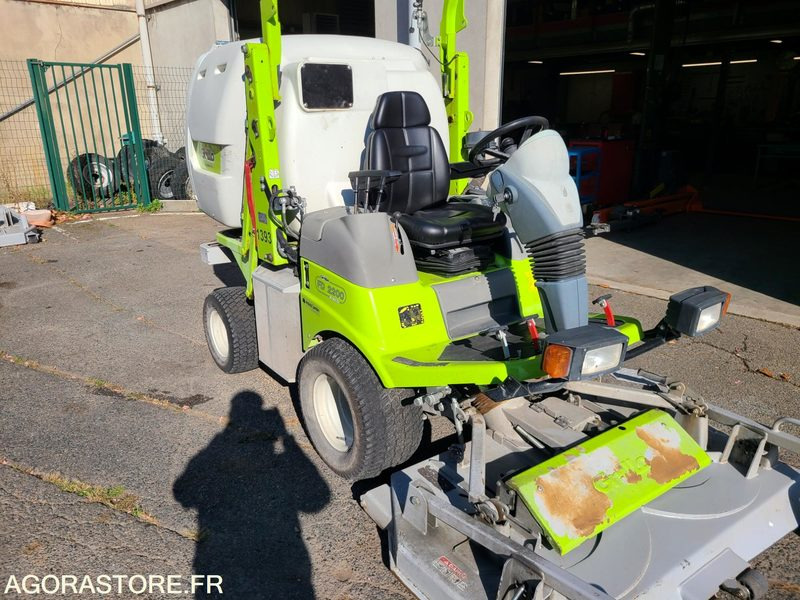 TONDEUSE GRILLO - 2018 - FD 2200 - Trädgårdsmaskin: bild 1 TONDEUSE GRILLO - 2018 - FD 2200 - Trädgårdsmaskin: bild 1