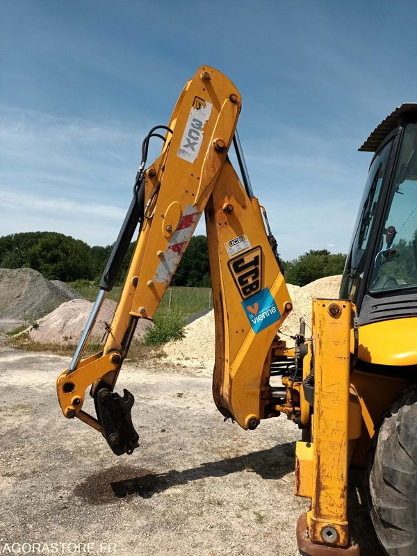 TRACTOPELLE JCB - Grävlastare: bild 3 TRACTOPELLE JCB - Grävlastare: bild 3