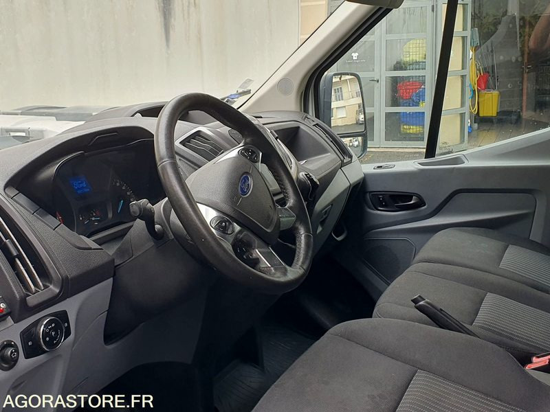 FORD TRANSIT AD BLUE 92178kms 2017 - Transportbil: bild 5 FORD TRANSIT AD BLUE 92178kms 2017 - Transportbil: bild 5