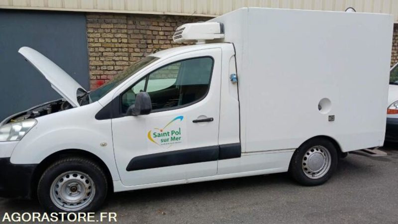 VEHICULE FRIGORIFIQUE PEUGEOT PARTNER AB519FR - Små skåpbil: bild 4 VEHICULE FRIGORIFIQUE PEUGEOT PARTNER AB519FR - Små skåpbil: bild 4