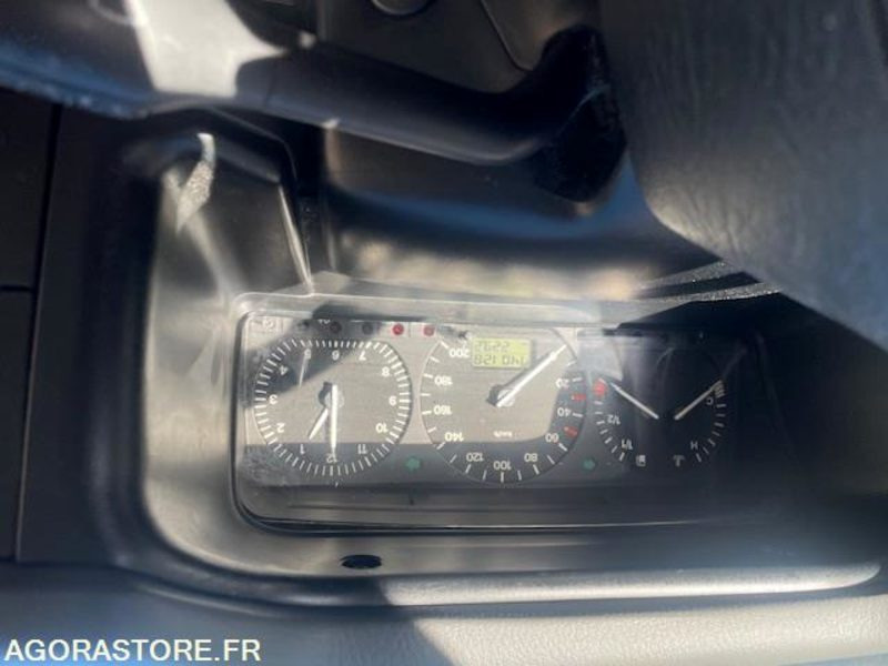 VOLKSWAGEN TRANSPORT 9 PLACES - Minibuss, Persontransport: bild 2 VOLKSWAGEN TRANSPORT 9 PLACES - Minibuss, Persontransport: bild 2