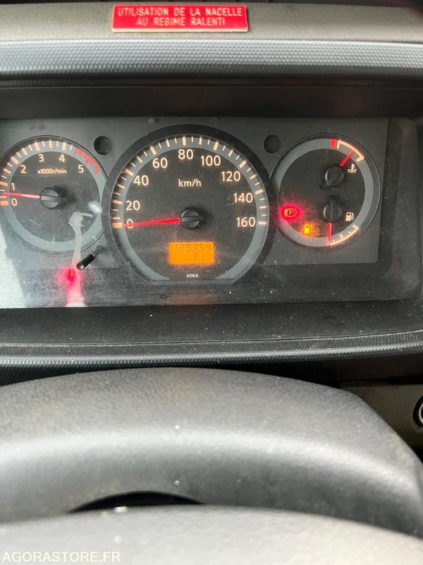 Nissan cabstar 2.5 dci nacelle 7m 129353km - Små skåpbil: bild 5 Nissan cabstar 2.5 dci nacelle 7m 129353km - Små skåpbil: bild 5