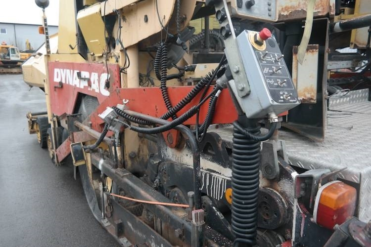 Dynapack F121 4WD - Asfaltläggare: bild 5 Dynapack F121 4WD - Asfaltläggare: bild 5