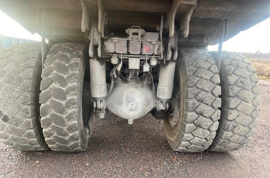 Komatsu HD405-7 - Terränggående truck: bild 5 Komatsu HD405-7 - Terränggående truck: bild 5