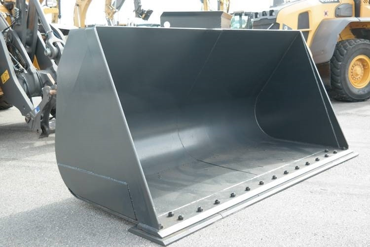 Raukoda 4,5 Kubik - Lastarskopa: bild 1 Raukoda 4,5 Kubik - Lastarskopa: bild 1