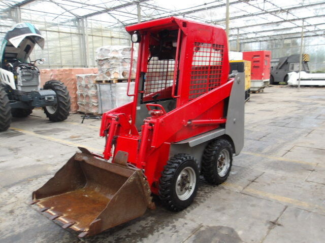 Gehl 1640 - Kompaktlastare/ Slirstyrda lastare: bild 4 Gehl 1640 - Kompaktlastare/ Slirstyrda lastare: bild 4