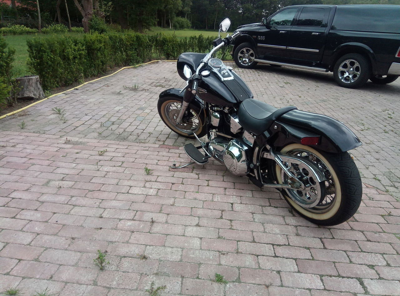 Harley-Davidson Custom Custom - Motorcykel: bild 1 Harley-Davidson Custom Custom - Motorcykel: bild 1