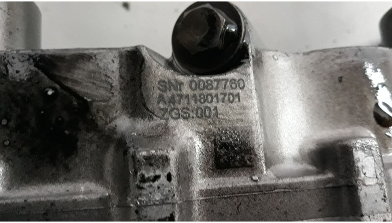 Mercedes-Benz Actros MP4 - Oljepump för Lastbil: bild 5 Mercedes-Benz Actros MP4 - Oljepump för Lastbil: bild 5