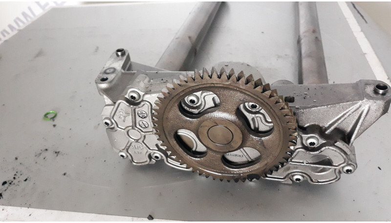 Mercedes-Benz Actros MP4 - Oljepump för Lastbil: bild 3 Mercedes-Benz Actros MP4 - Oljepump för Lastbil: bild 3