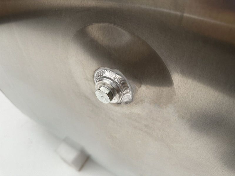 Ny Bränsletank för Lastbil Mercedes-Benz New aluminum fuel tank 550L: bild 7