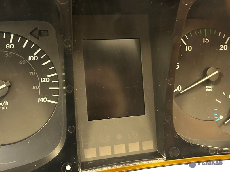 Mercedes-Benz UK version - Instrumentbräda för Lastbil: bild 4 Mercedes-Benz UK version - Instrumentbräda för Lastbil: bild 4