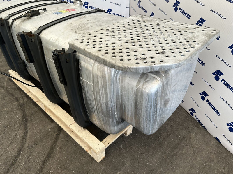 Bränsletank för Lastbil Scania 1000L fuel tank with brackets: bild 7