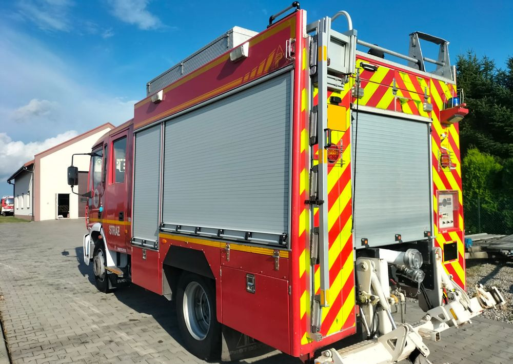 Iveco Eurocargo 140E24 Straż Strażacki pożarniczy feuerwehr hasici vatrogasno - Släck/ Räddningsvagn: bild 3 Iveco Eurocargo 140E24 Straż Strażacki pożarniczy feuerwehr hasici vatrogasno - Släck/ Räddningsvagn: bild 3