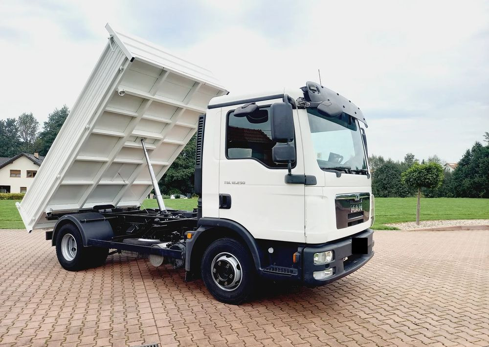 MAN TGL 12 250 EURO 5 !!! BLOKADA MOSTU !!!! - Tippbil lastbil: bild 2 MAN TGL 12 250 EURO 5 !!! BLOKADA MOSTU !!!! - Tippbil lastbil: bild 2