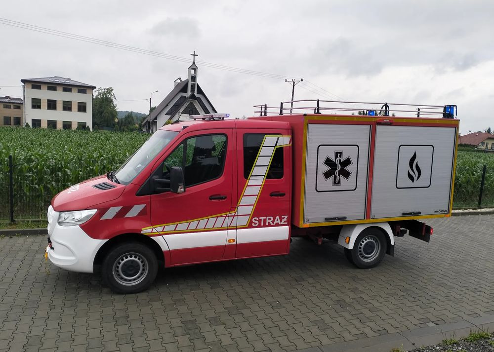 Mercedes-Benz Sprinter 907 straż strażacki pożarniczy Hasici Pompier - Släck/ Räddningsvagn: bild 3 Mercedes-Benz Sprinter 907 straż strażacki pożarniczy Hasici Pompier - Släck/ Räddningsvagn: bild 3