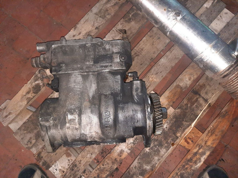 Cummins ISL egr Cooler - Avgassystem: bild 4 Cummins ISL egr Cooler - Avgassystem: bild 4