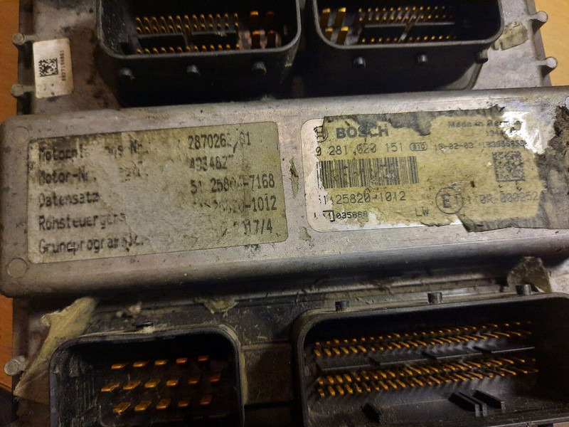 MAN BOSCH 0281001521. 0261200173 \ 020600009 - Kontrollenhet: bild 3 MAN BOSCH 0281001521. 0261200173 \ 020600009 - Kontrollenhet: bild 3