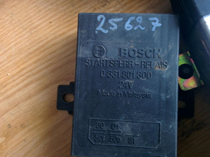 Scania 0485472. 458460 . 0881801800 - Kontrollenhet: bild 5 Scania 0485472. 458460 . 0881801800 - Kontrollenhet: bild 5