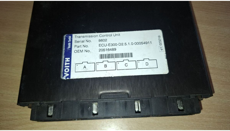 Voith ECU-E300 D2.3.0.0-00018011 - Kontrollenhet: bild 4 Voith ECU-E300 D2.3.0.0-00018011 - Kontrollenhet: bild 4