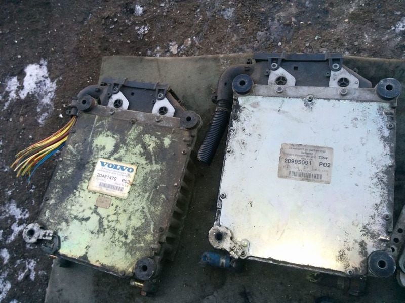 Volvo 20995091 P02. 20577136 P02 20582962 P05. - Kontrollenhet: bild 1 Volvo 20995091 P02. 20577136 P02 20582962 P05. - Kontrollenhet: bild 1