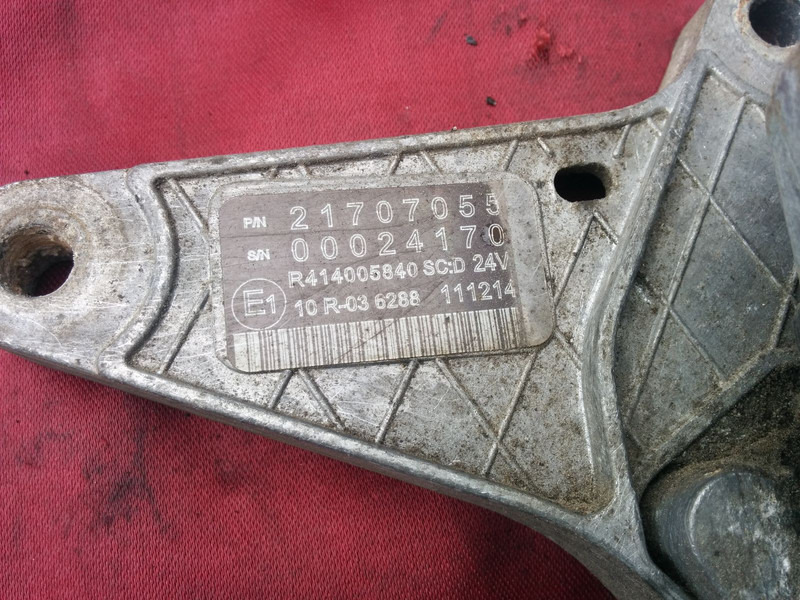 Volvo 21707055.\\ 2137905 - Motor och reservdelar: bild 3 Volvo 21707055.\\ 2137905 - Motor och reservdelar: bild 3