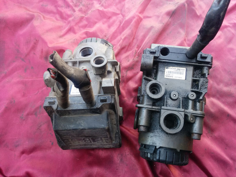 Volvo 21707055.\\ 2137905 - Motor och reservdelar: bild 5 Volvo 21707055.\\ 2137905 - Motor och reservdelar: bild 5