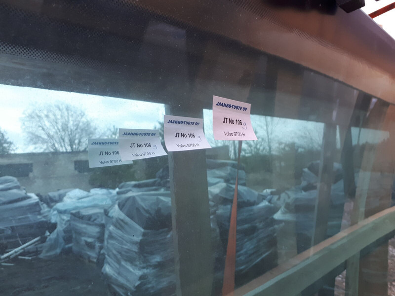 Volvo Carus 9700 - Fönster och reservdelar: bild 1 Volvo Carus 9700 - Fönster och reservdelar: bild 1