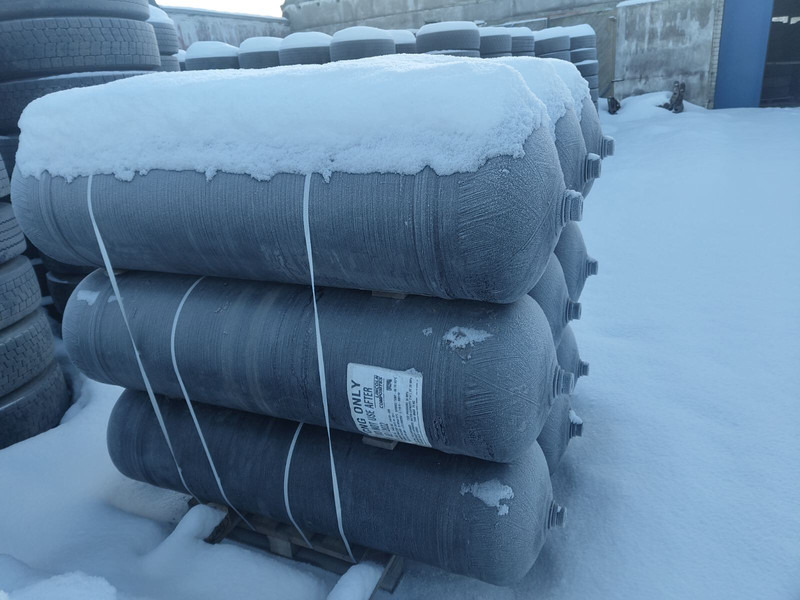 Volvo - Bränsletank: bild 2 Volvo - Bränsletank: bild 2