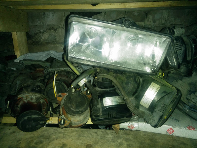 Volvo Скания омни линк - Strålkastare: bild 2 Volvo Скания омни линк - Strålkastare: bild 2