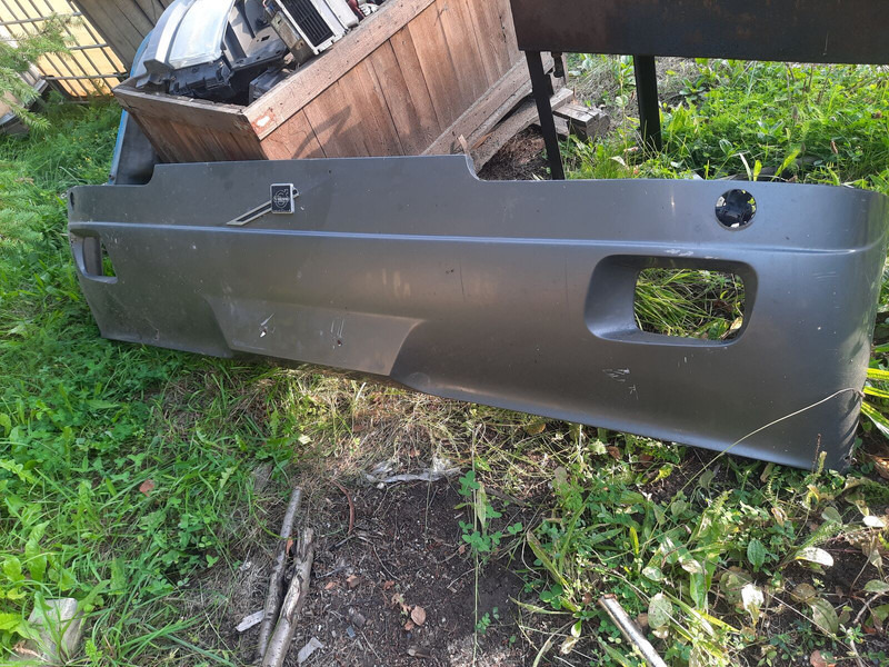 Volvo магнетолы . B12 . Ивеко - Stötfångare: bild 4 Volvo магнетолы . B12 . Ивеко - Stötfångare: bild 4