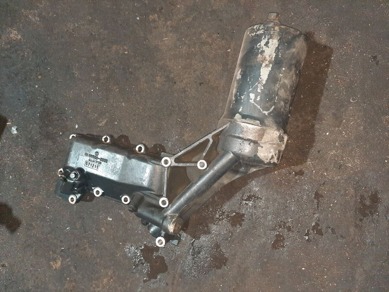 ZF VOITH - Oljekylare: bild 1 ZF VOITH - Oljekylare: bild 1