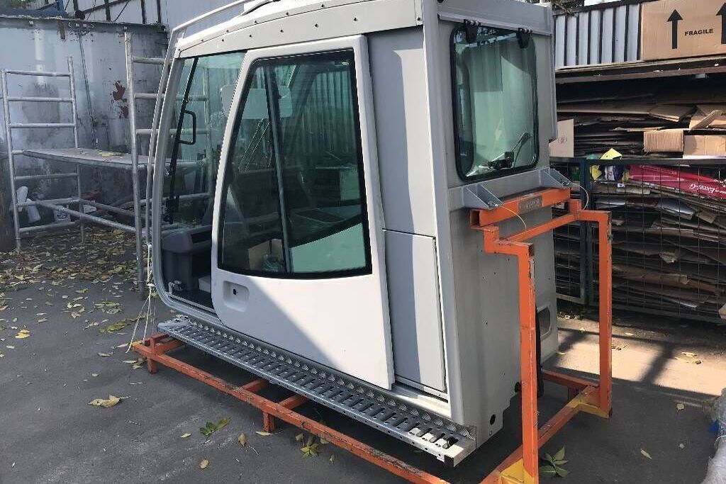 New TADANO FAUN ATF superstructure cab for TADANO FAUN ATF mobile crane - Hytt för Mobilkran: bild 2 New TADANO FAUN ATF superstructure cab for TADANO FAUN ATF mobile crane - Hytt för Mobilkran: bild 2