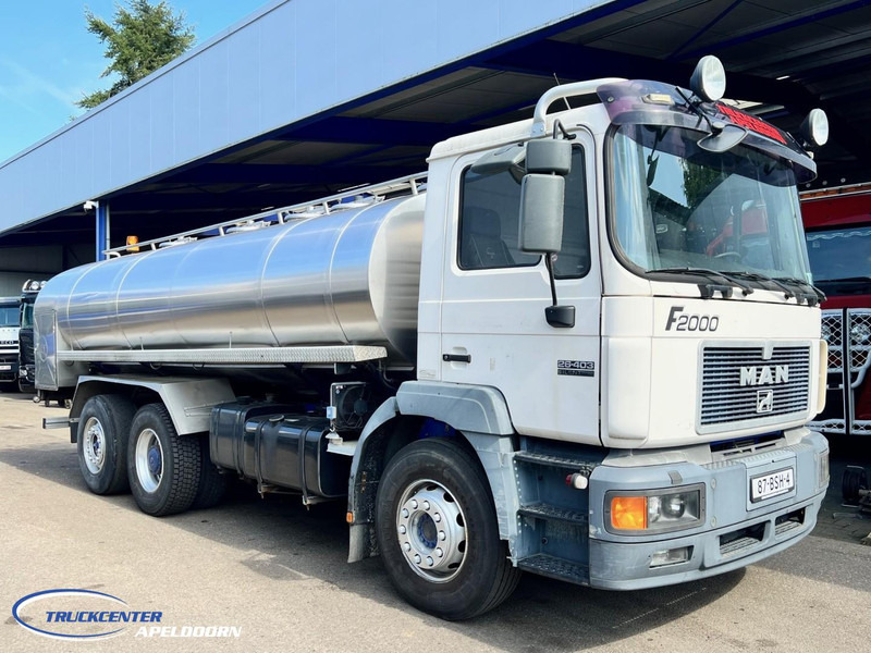 MAN 26.403 Manuel, Retarder, Reduction axle, 14250 liter - Tankbil: bild 1 MAN 26.403 Manuel, Retarder, Reduction axle, 14250 liter - Tankbil: bild 1