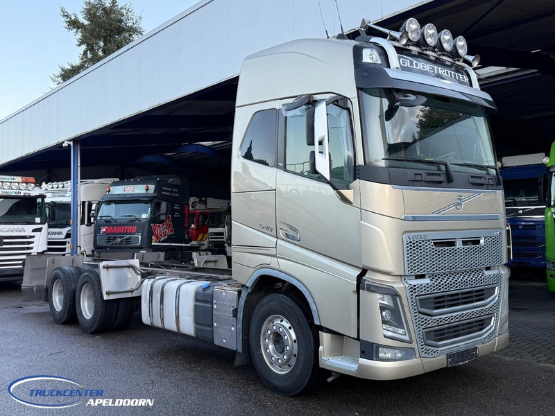 Volvo FH 657000 km, 6x4, Globetrotter - Chassi lastbil: bild 1 Volvo FH 657000 km, 6x4, Globetrotter - Chassi lastbil: bild 1