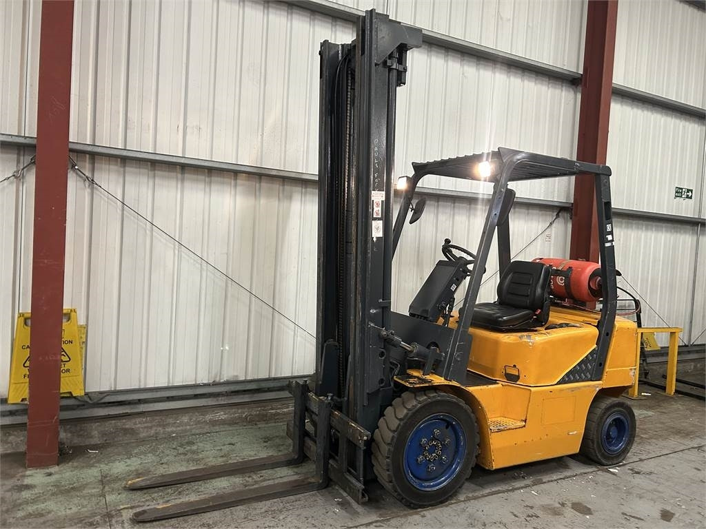 Daewoo G25E-3 - Gasoltruck: bild 2 Daewoo G25E-3 - Gasoltruck: bild 2
