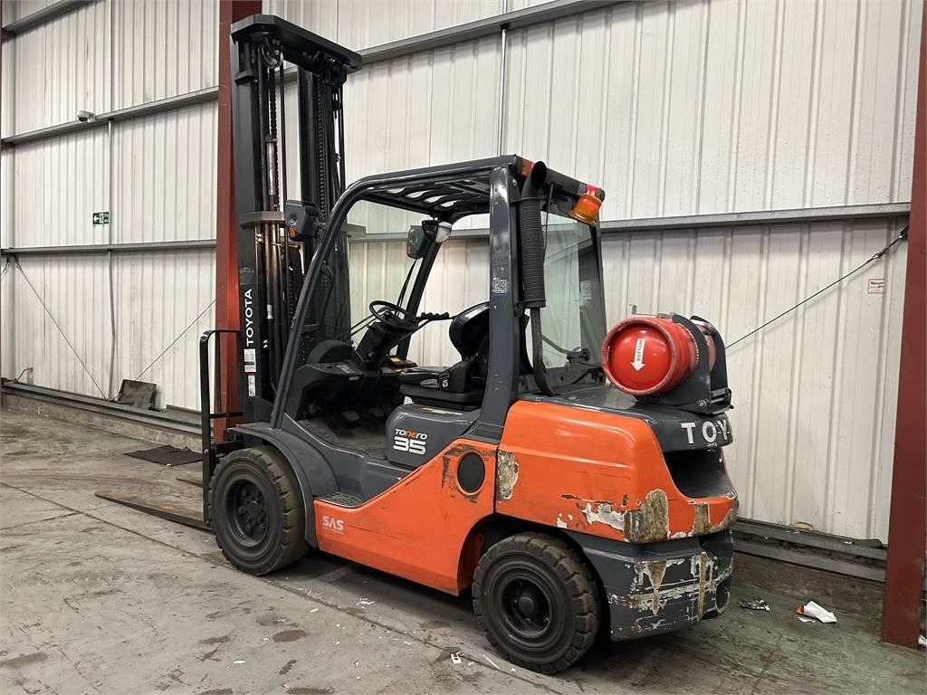 Toyota 02-8FGJF35 - Gasoltruck: bild 3 Toyota 02-8FGJF35 - Gasoltruck: bild 3