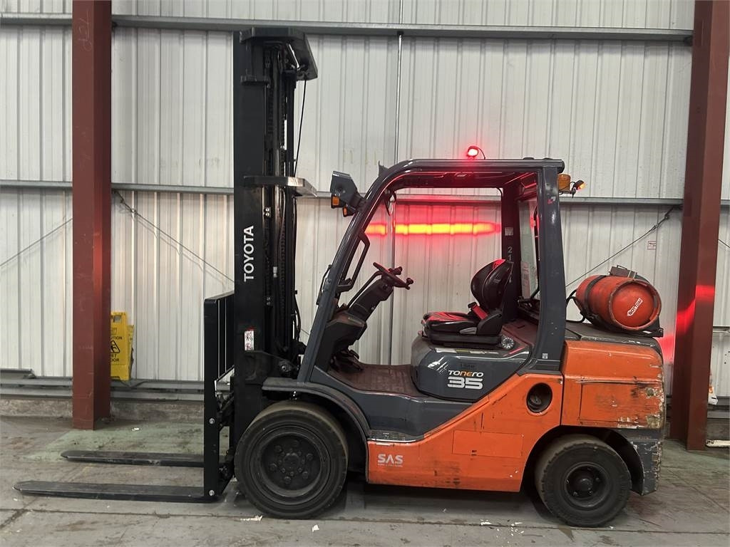 Toyota 02-8FGJF35 - Gasoltruck: bild 1 Toyota 02-8FGJF35 - Gasoltruck: bild 1