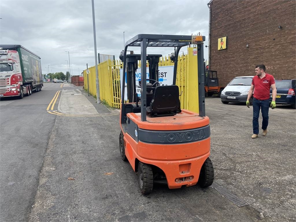 Toyota FBM16 - Eltruck: bild 5 Toyota FBM16 - Eltruck: bild 5