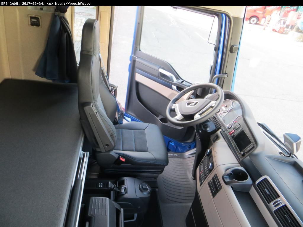 MAN TGX 18.640 4x2 LLS PerformanceLine Edition MAN TGX 18.640 4x2 LLS PerformanceLine Edition - Dragbil: bild 4 MAN TGX 18.640 4x2 LLS PerformanceLine Edition MAN TGX 18.640 4x2 LLS PerformanceLine Edition - Dragbil: bild 4